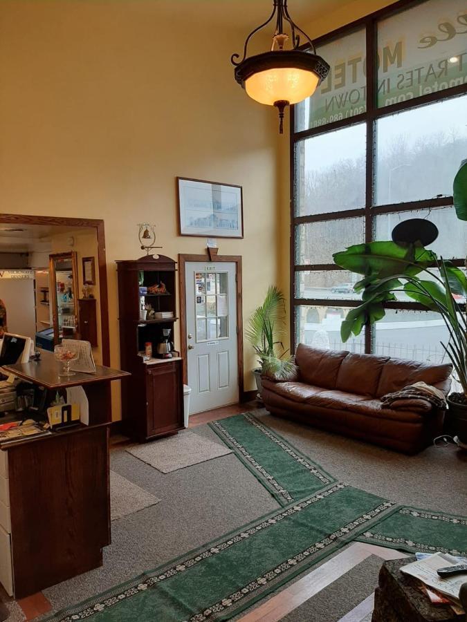 Clarysville Motel Frostburg Dış mekan fotoğraf